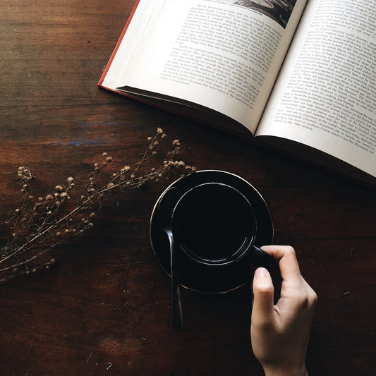 Creating Your Own Cozy Reading Nook: A Haven for Bookworms