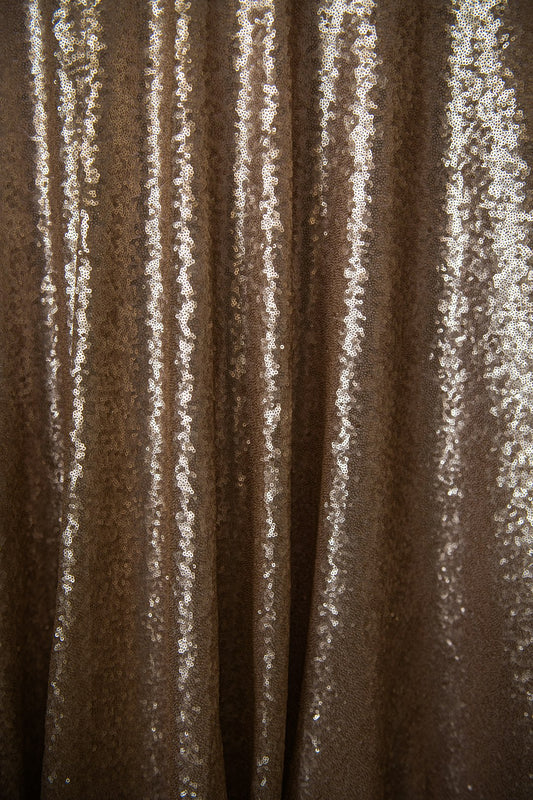Mixing Metallics in Home Decor: A Shimmering Touch to Your Space
