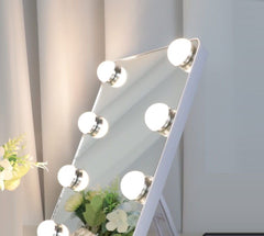 Vanity Mirror with Lights with 8 Dimmable Bulbs for Makeup and Travel (White, 30 x 23 cm)